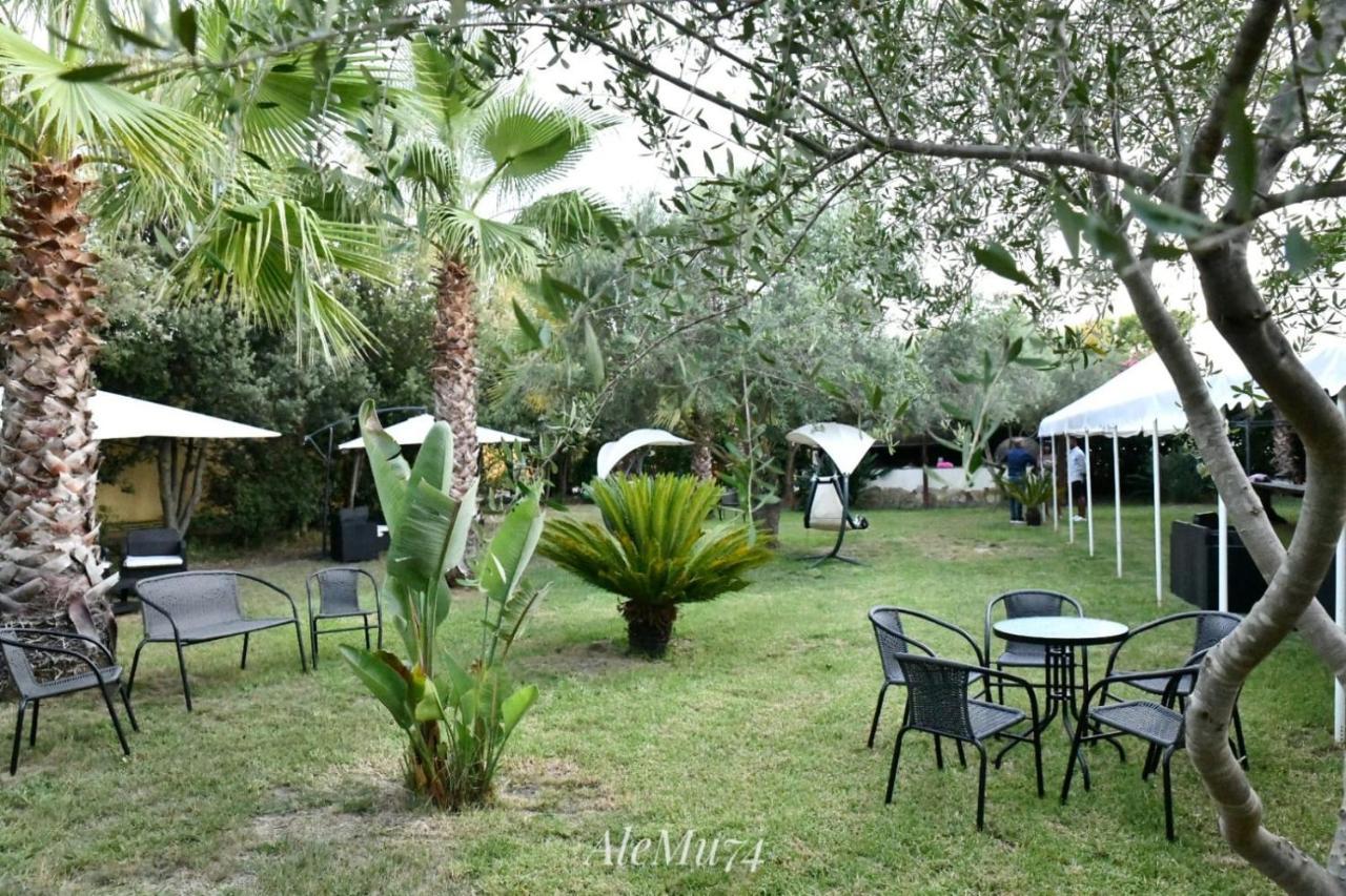 Agriturismo Santa Lucia Tratalias Exterior foto